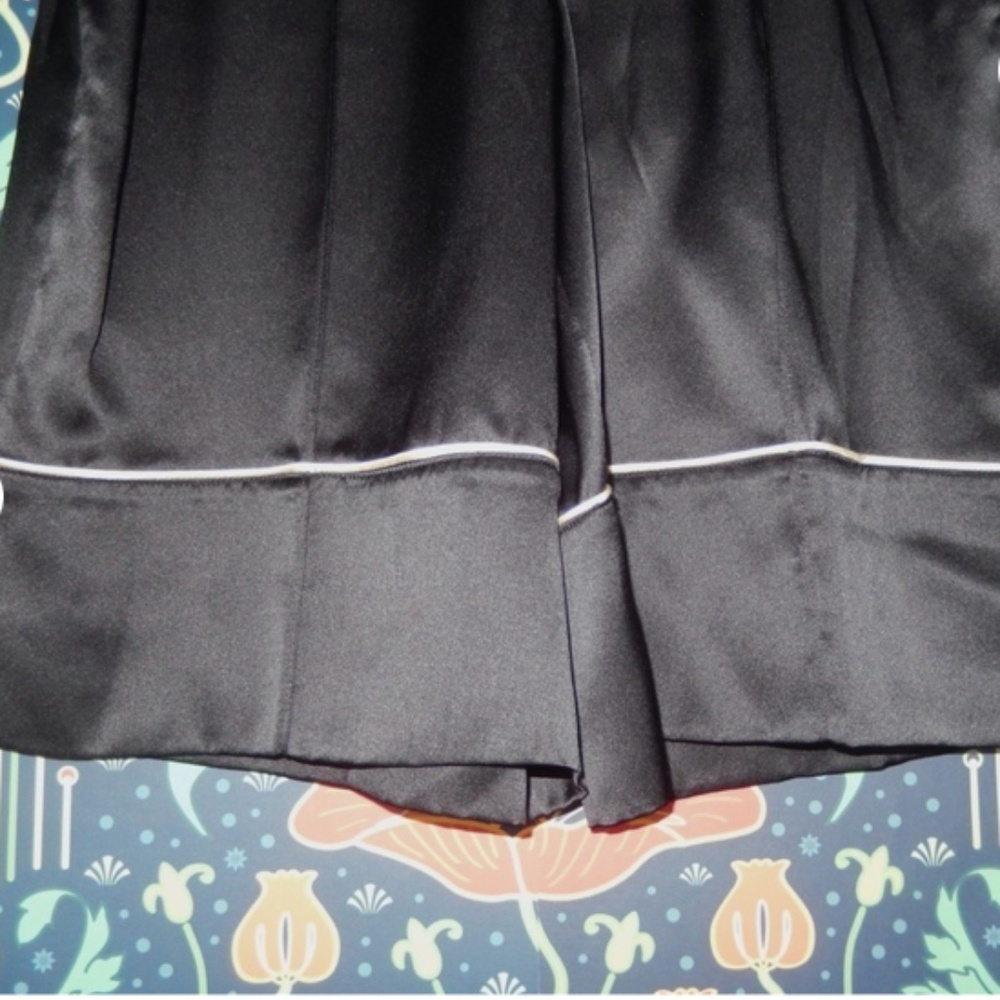 Naked Cashmere Claudette Black Sik Satin Bermuda Pajama Shorts Nwt S - Picture 3 of 4